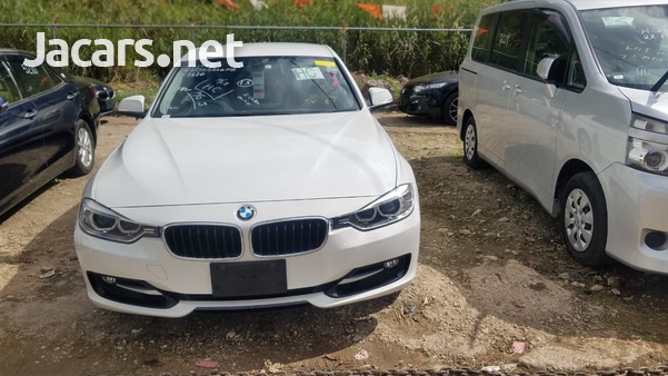BMW 3-Series 2,0L 2013-3