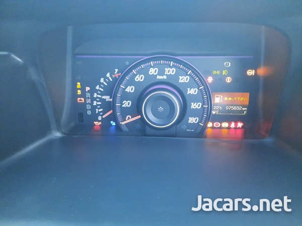 Honda Stepwgn Spada 2,0L 2012-12