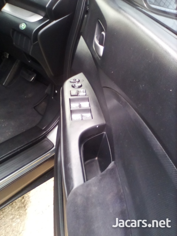Honda CR-V 2,0L 2012-8