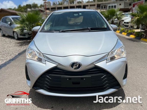 Toyota Vitz 1,0L 2017-1
