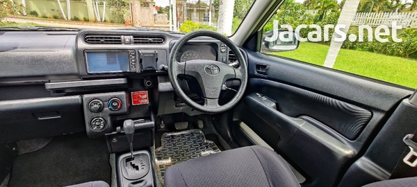 Toyota Succeed 1,5L 2017-14