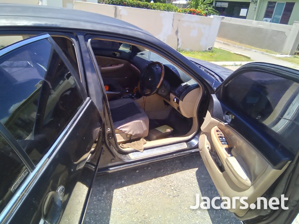 Honda Accord 2,0L 2004-2