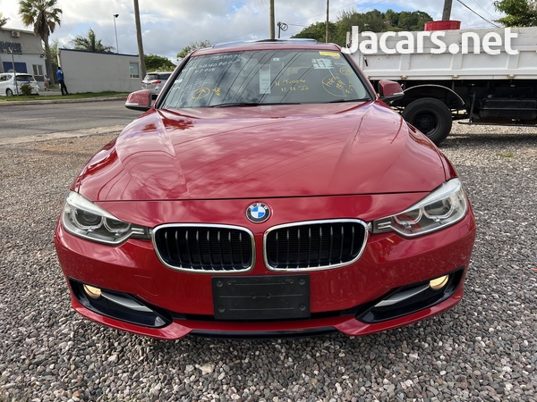 BMW 3-Series 2,0L 2012-3