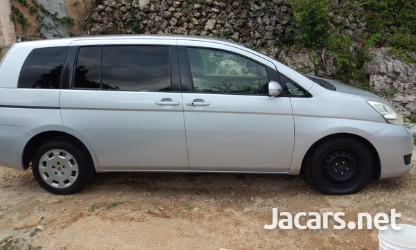Toyota Isis 1,8L 2011-2