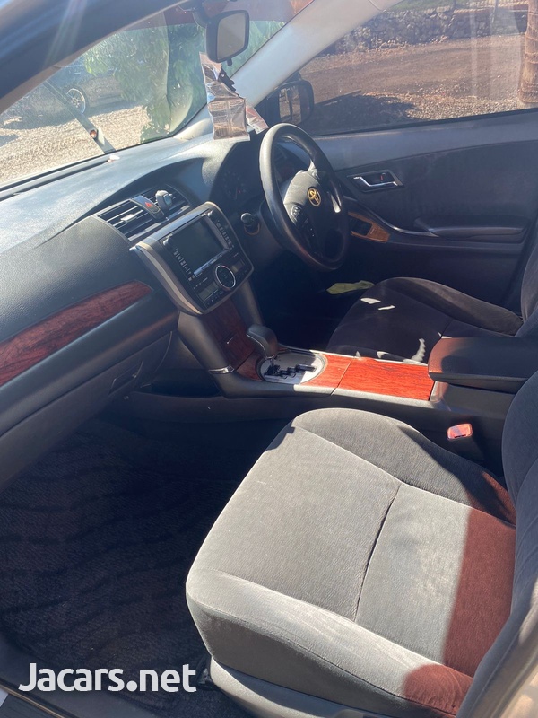 Toyota Premio 1,8L 2009-8