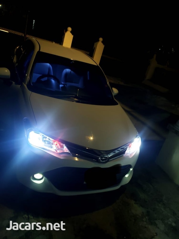 Toyota Axio 1,5L 2016-1