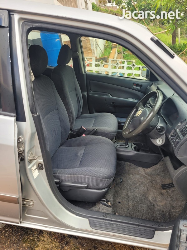 Toyota Succeed 1,8L 2009-8
