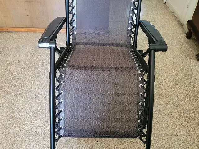 BRAND NEW RECLINER CHAIR, Kingston
