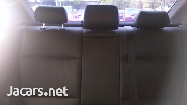 BMW 3-Series 3,0L 2008-8