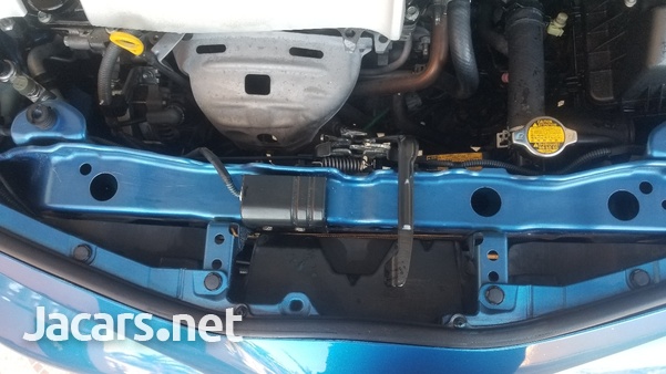 Toyota Vitz 1,3L 2014-15