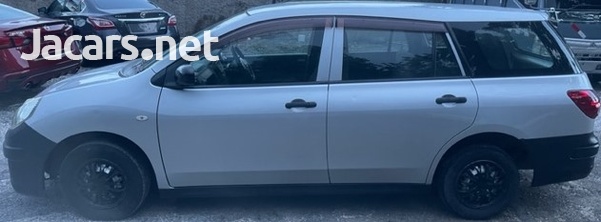 Mazda Familia 1,5L 2014-3