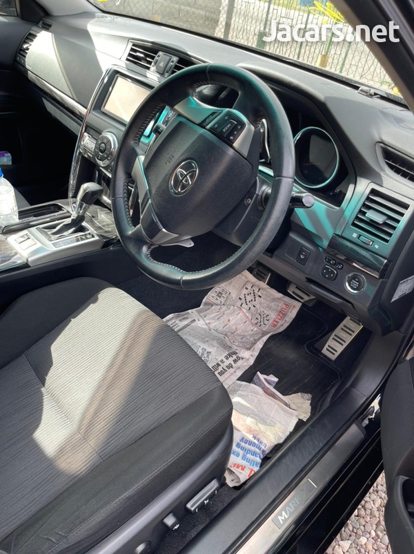 Toyota Mark X 2,5L 2012-5