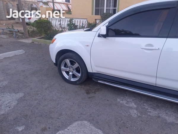Mitsubishi Outlander or Airtrek 2,0L 2009-9
