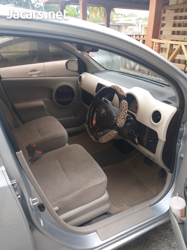Toyota Passo 1,0L 2011-7