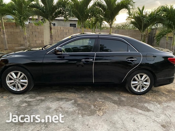 Toyota Mark X 2,5L 2013-5