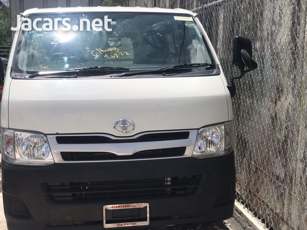 Toyota Hiace 2,5L 2012-1