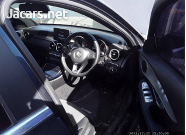Mercedes-Benz C-Class 2,0L 2016-2