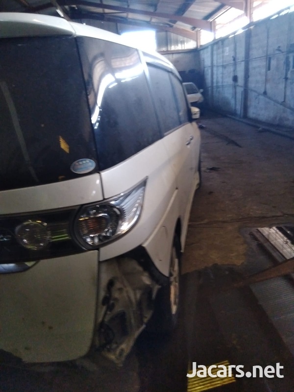 Mazda Biante 2,0L 2011-2