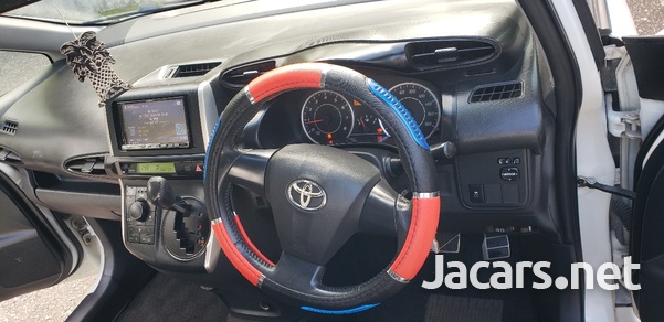 Toyota Wish 1,8L 2012-10