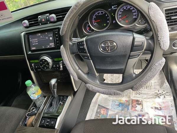 Toyota Mark X 2,5L 2015-8