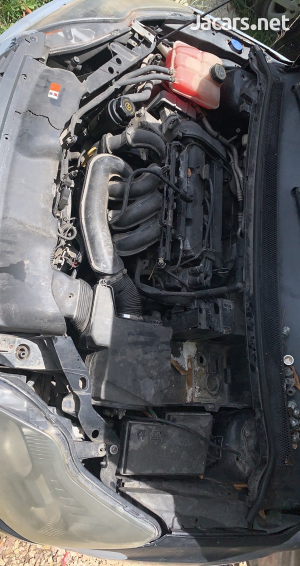 Ford Focus 1,6L 2010-6