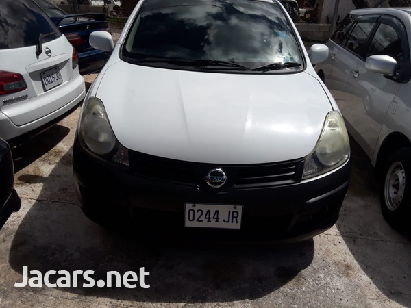 Nissan AD Wagon 1,5L 2015-1
