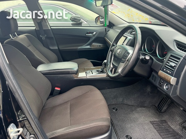 Toyota Mark X 2,5L 2016-7