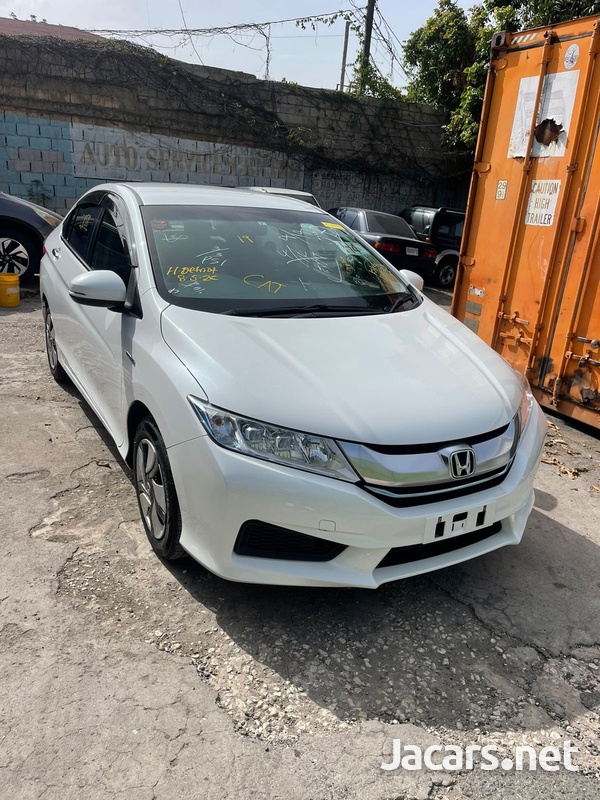 Honda Grace 1,5L 2016-3