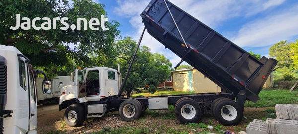 2005 International Paystar 5600-4