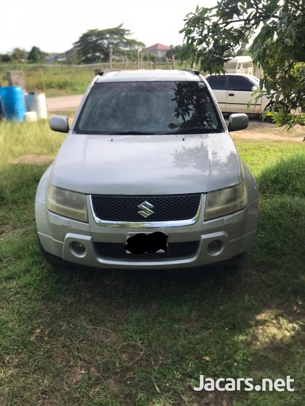 Suzuki Grand Vitara 2,0L 2008-3