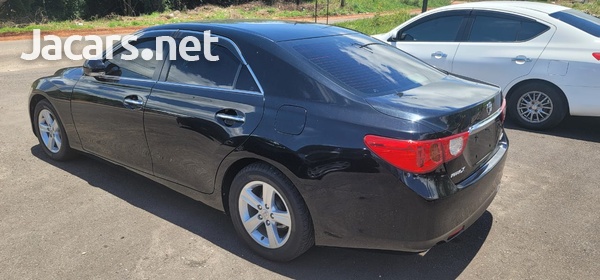 Toyota Mark X 2,5L 2012-4