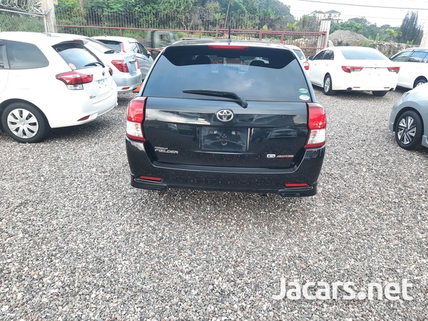 Toyota Fielder 1,5L 2013-4