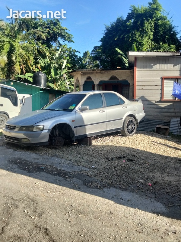 Honda Accord 2,5L 1999-3