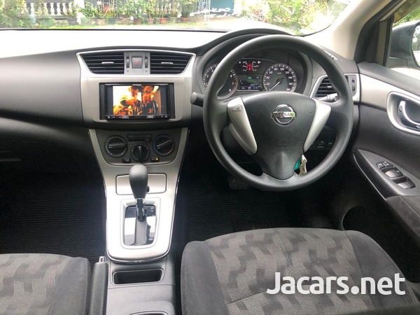 Nissan Sylphy 2,0L 2017-6