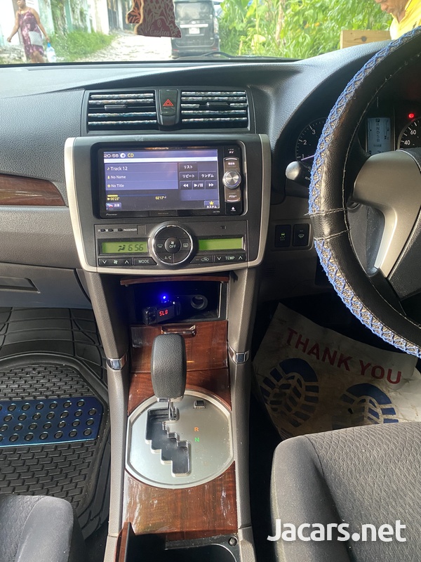 Toyota Allion 2,0L 2015-7