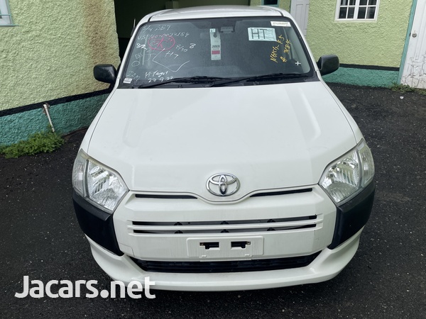 Toyota Probox 1,3L 2017-3