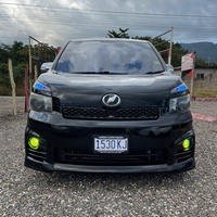 Toyota Voxy 2,0L 2012 Toyota Voxy 2,0L 2012