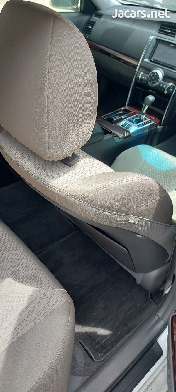 Toyota Mark X 2,5L 2012-6