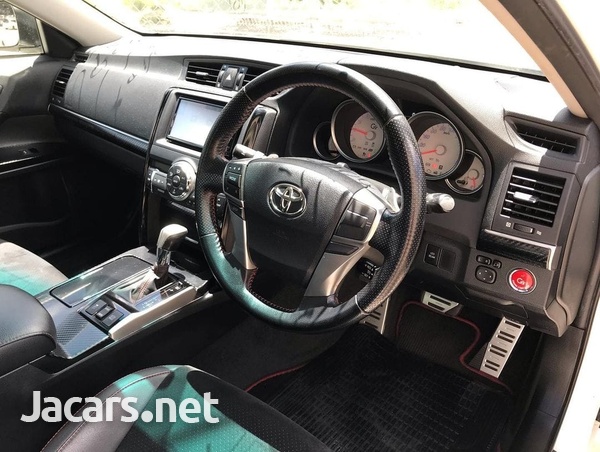 Toyota Mark X 3,5L 2015-5