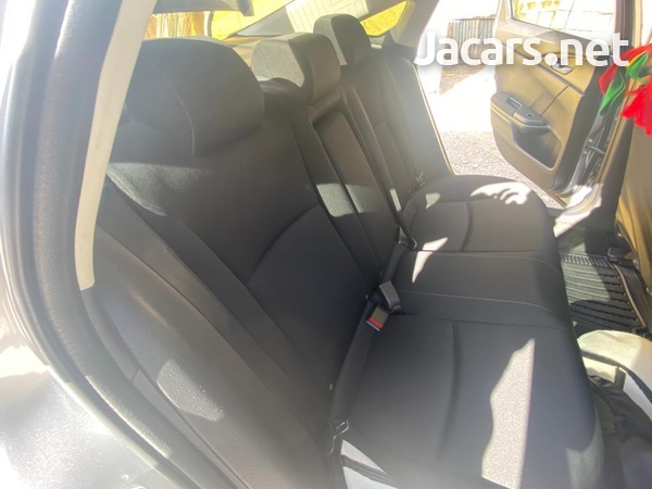 Honda Civic 2,0L 2018-6