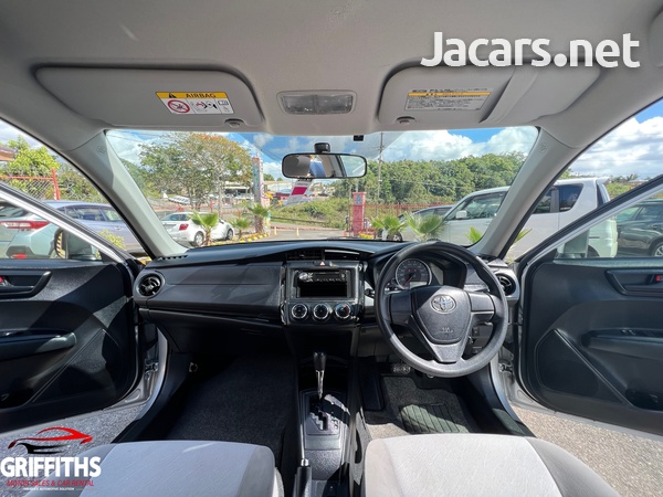 Toyota Axio 1,5L 2017-9