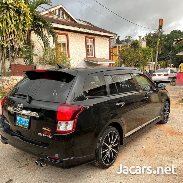 Toyota Fielder 1,8L 2013-5