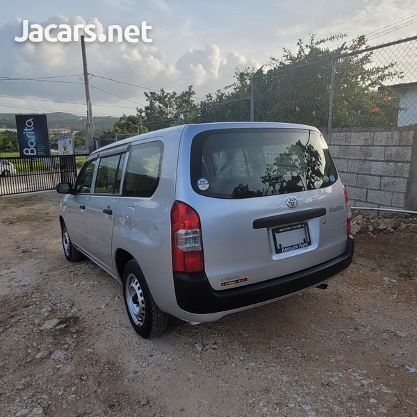 Toyota Probox 1,5L 2016-9