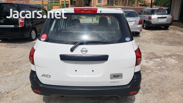 Nissan AD Wagon 1,5L 2016-8