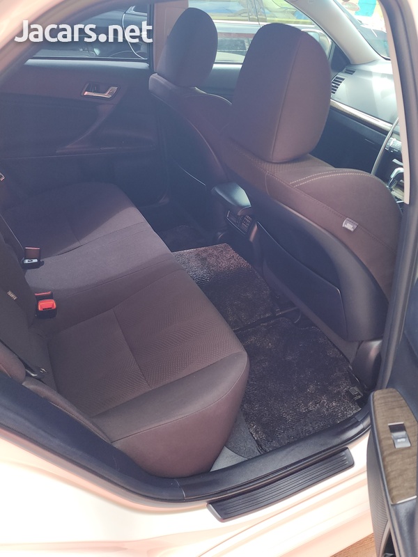 Toyota Mark X 2,5L 2016-11