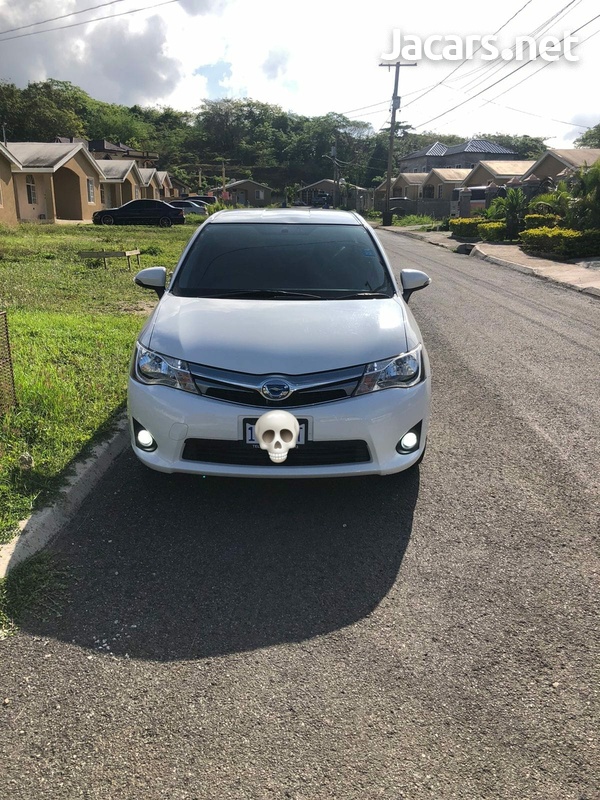 Toyota Axio 1,5L 2014-7