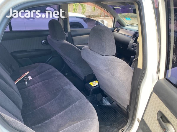 Nissan Tiida 1,5L 2008-3