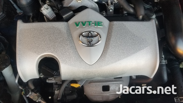 Toyota Vitz 1,3L 2014-13