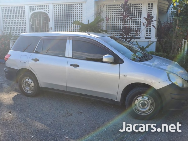 Nissan AD Wagon 1,3L 2013-6