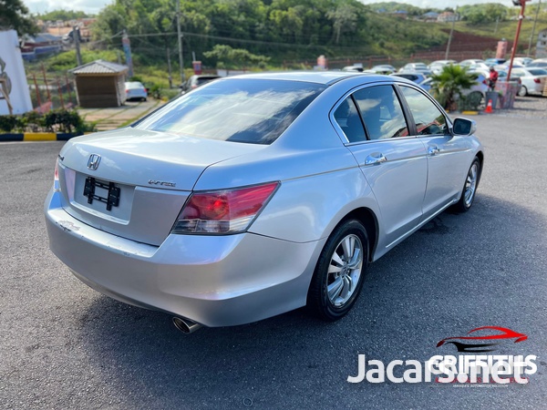 Honda Accord 2,0L 2010-5